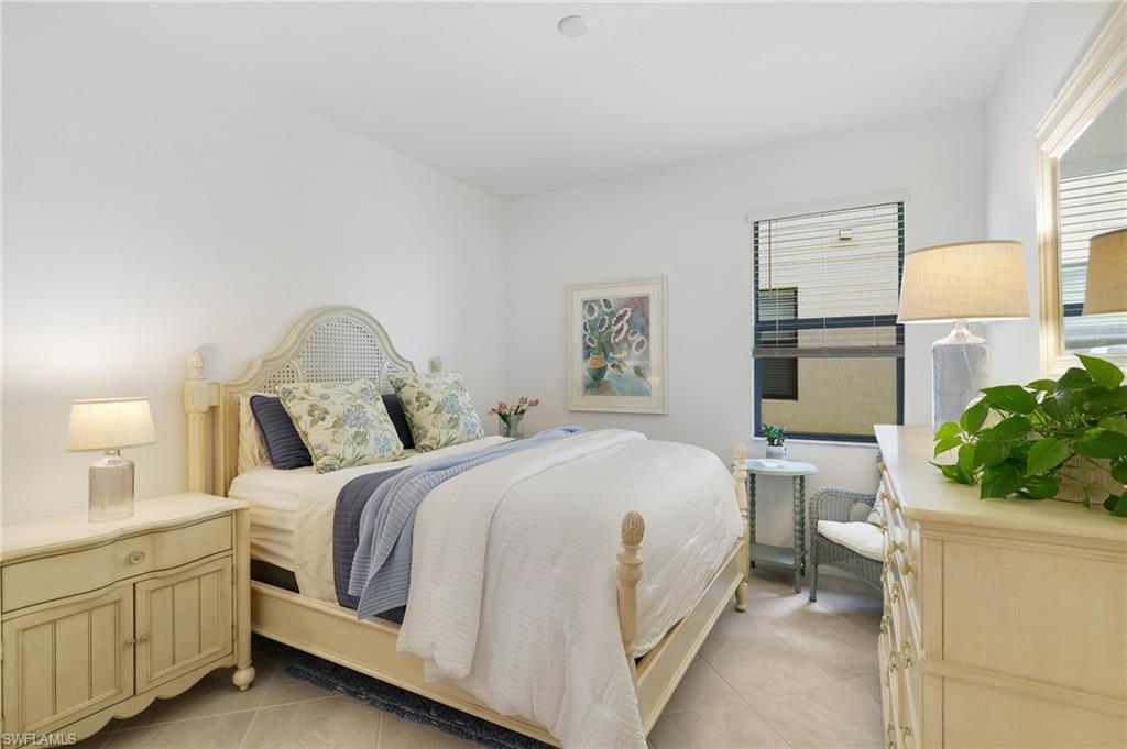 PORTICO - Residential