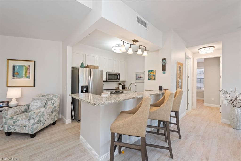 THE RESIDENCE - Residential Lease