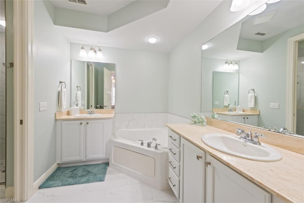 THE RESIDENCE - Residential Lease