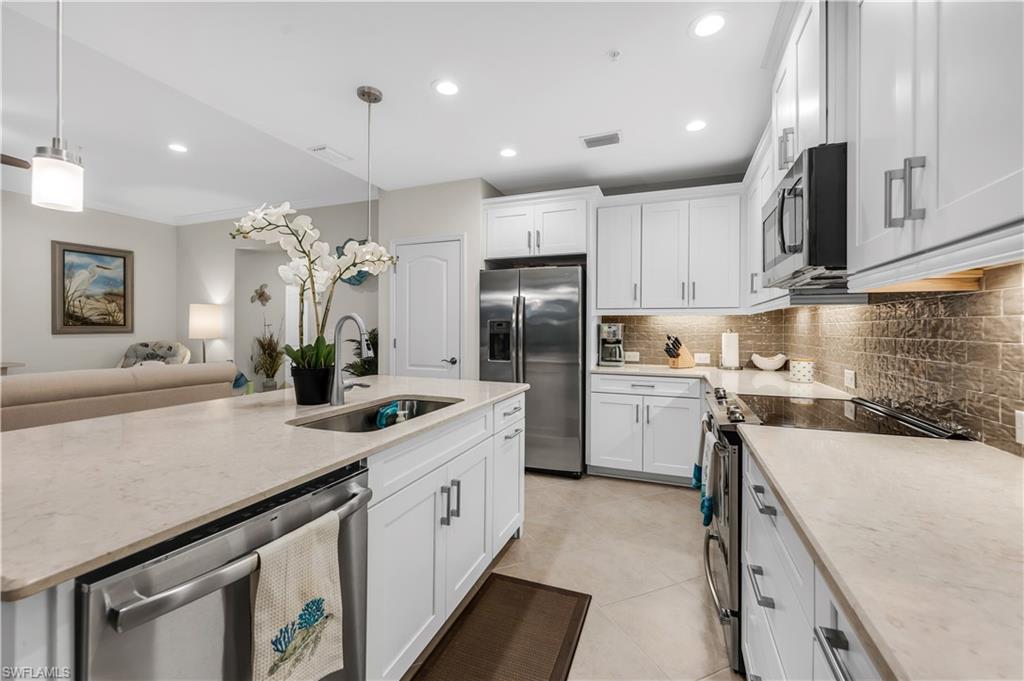 6959 Avalon CIR 1702