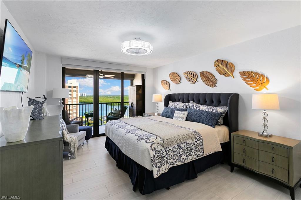 VANDERBILT SURF COLONY - Residential