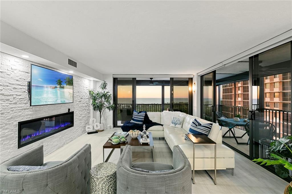 VANDERBILT SURF COLONY - Residential