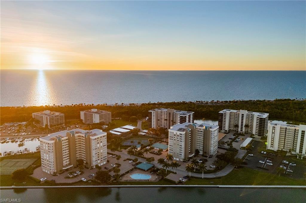 VANDERBILT SURF COLONY - Residential