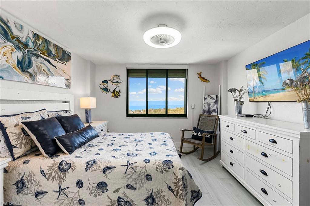 VANDERBILT SURF COLONY - Residential