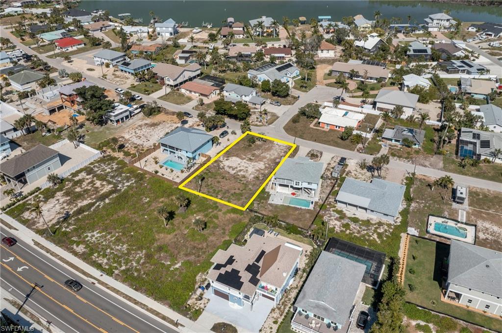 LAGUNA SHORES - Land