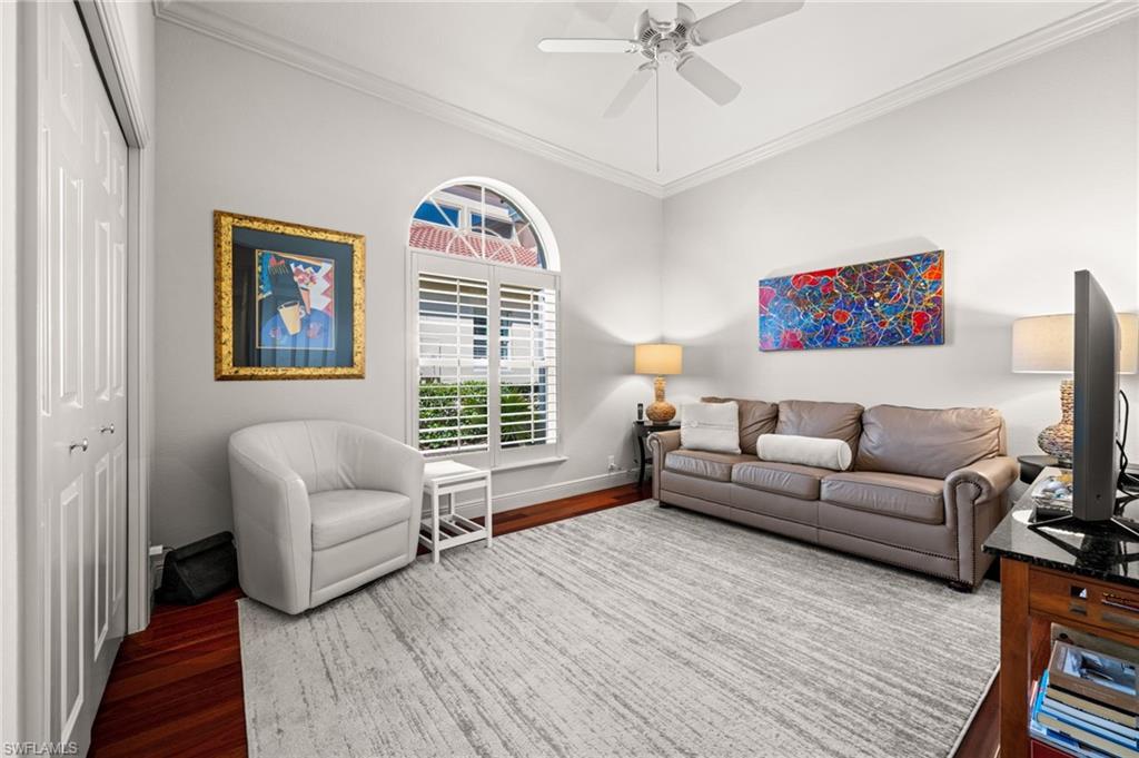 TROON LAKES - Residential