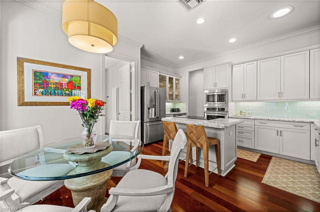 TROON LAKES - Residential