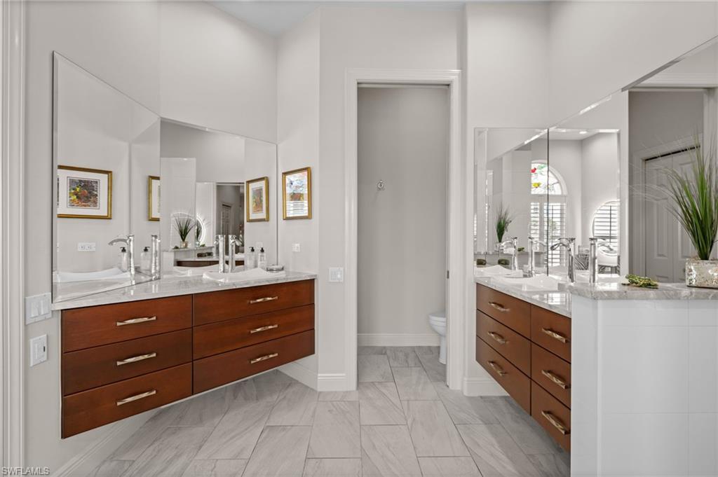 TROON LAKES - Residential