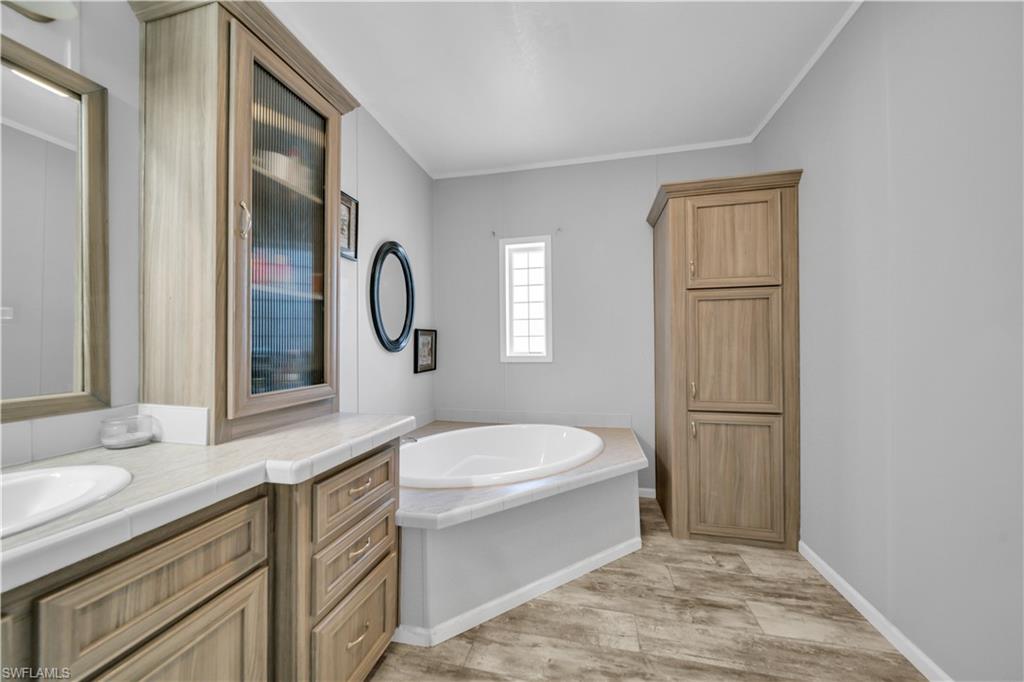 LABELLE - Residential Lease