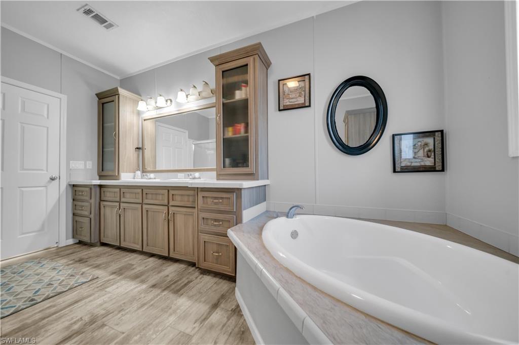 LABELLE - Residential Lease