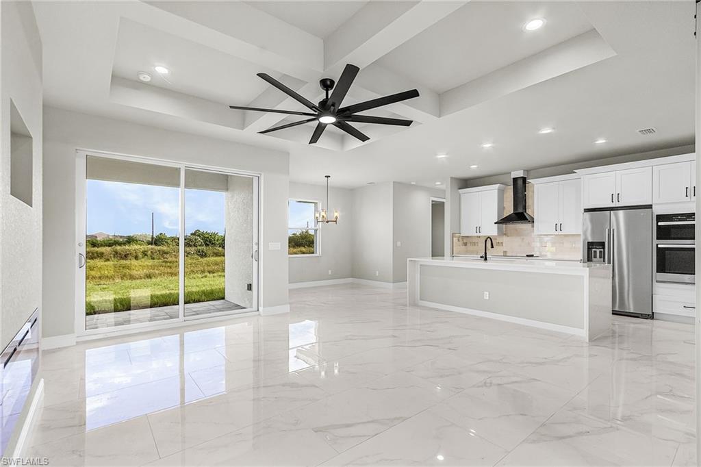 BANYAN VILLAGE - Residential