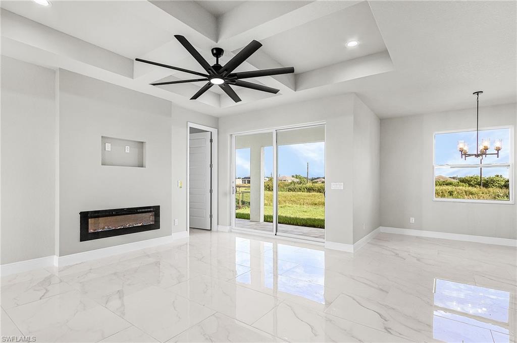 BANYAN VILLAGE - Residential