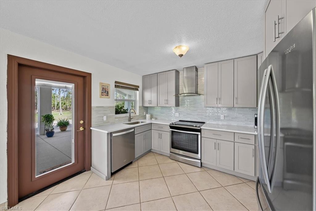 GOLDEN GATE ESTATES - Residential