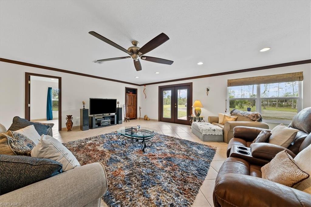 GOLDEN GATE ESTATES - Residential