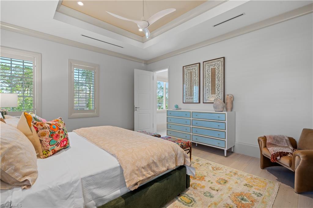 MOORINGS - Residential