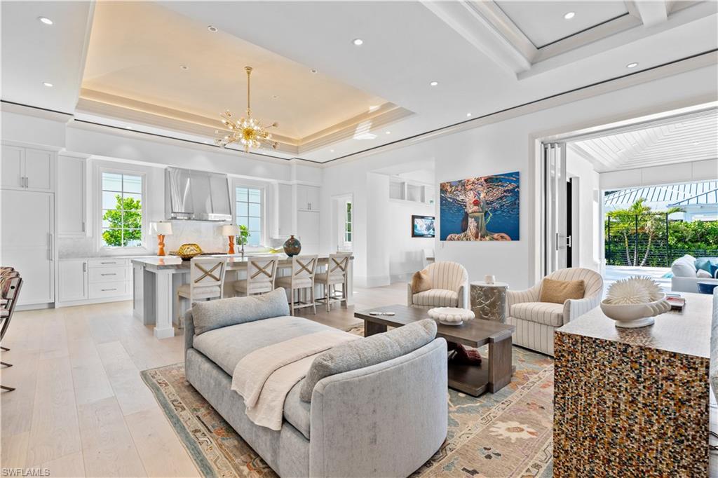 MOORINGS - Residential