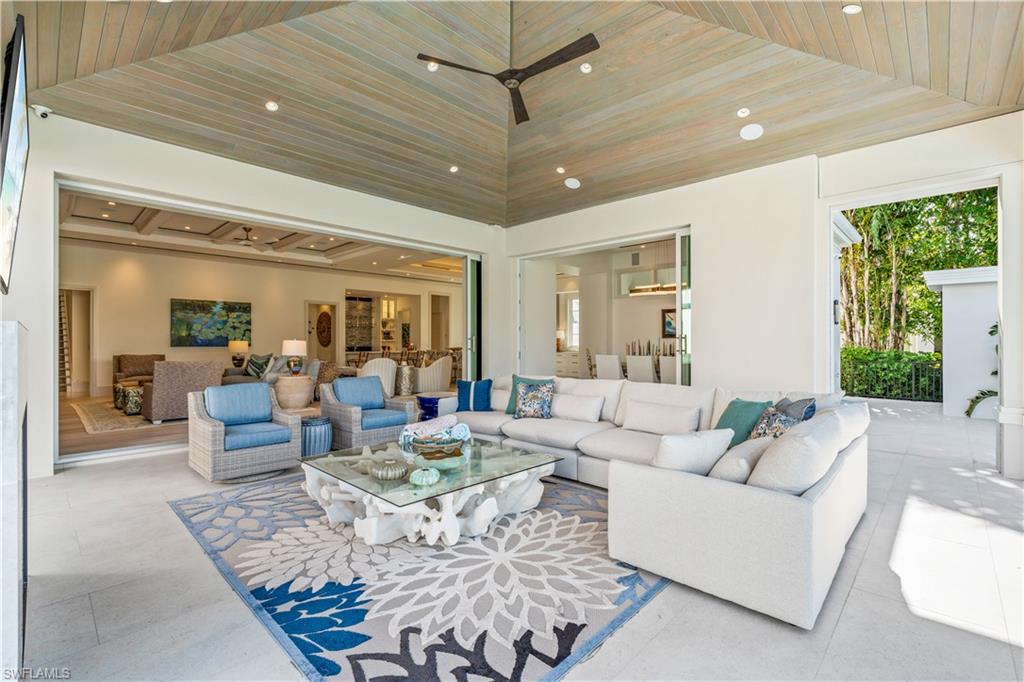 MOORINGS - Residential