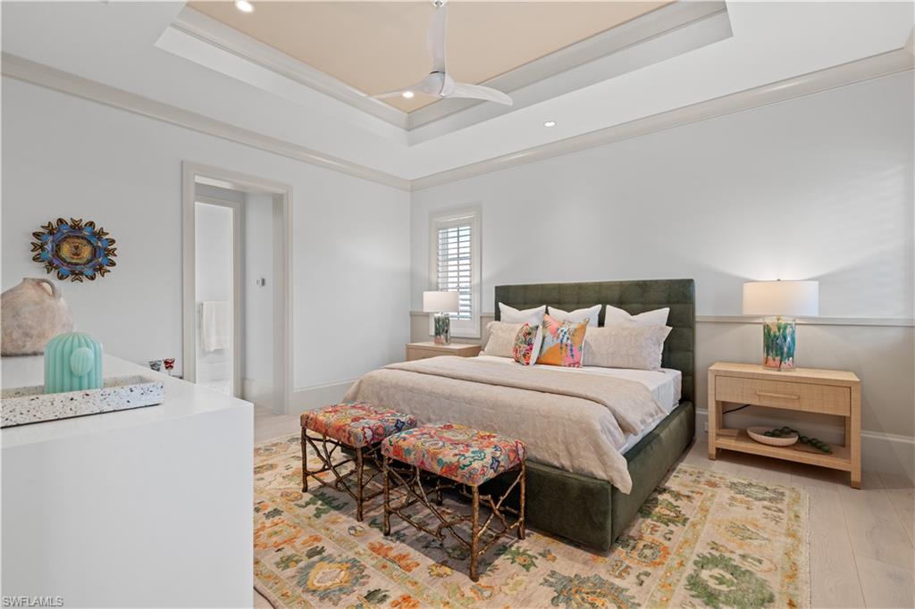 MOORINGS - Residential