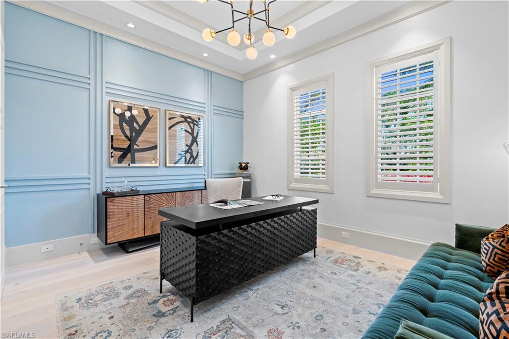 MOORINGS - Residential