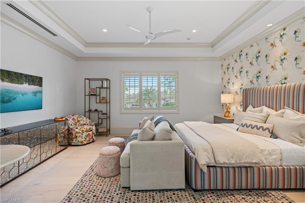 MOORINGS - Residential