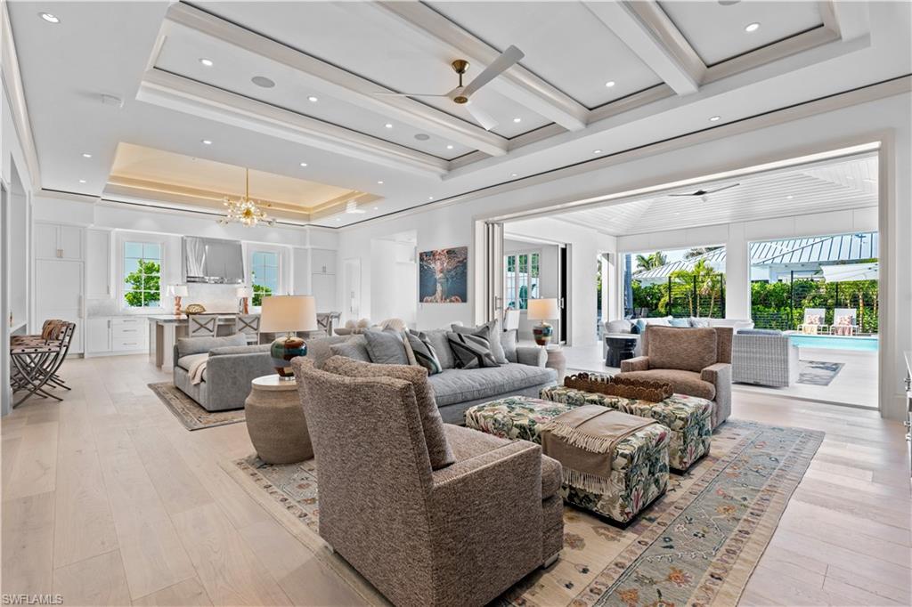 MOORINGS - Residential