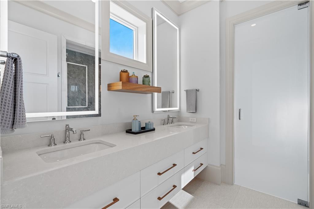 MOORINGS - Residential