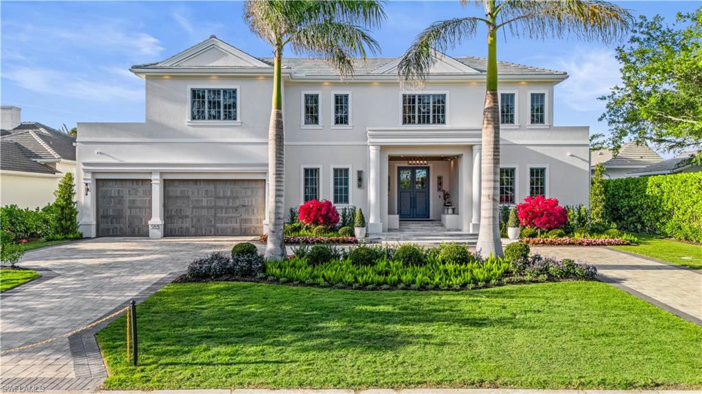 MOORINGS - Residential