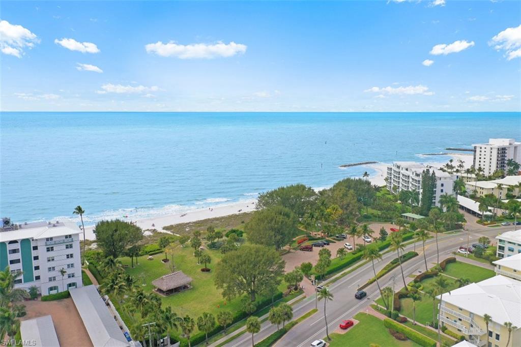 MOORINGS - Residential