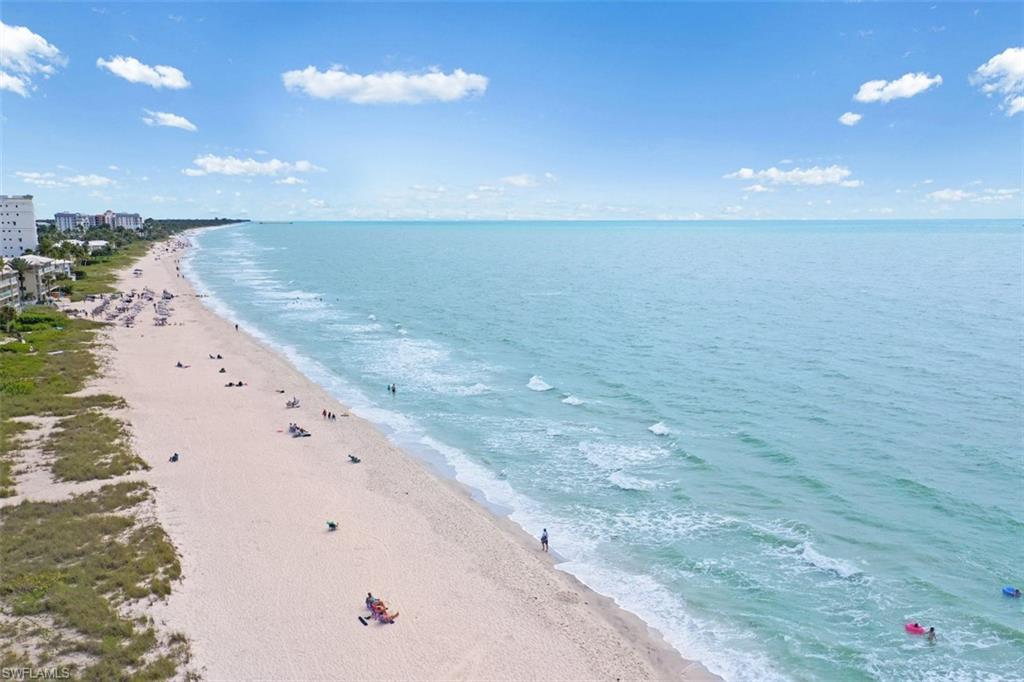 MOORINGS - Residential