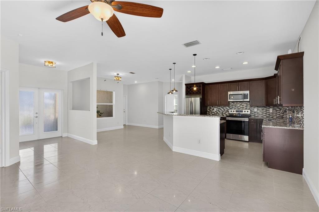 GOLDEN GATE ESTATES - Residential