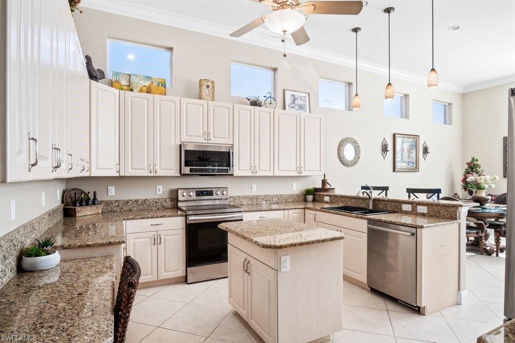 WATERWAYS OF NAPLES - Residential