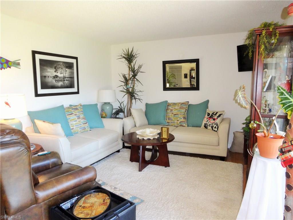 GLADES COUNTRY CLUB - Residential