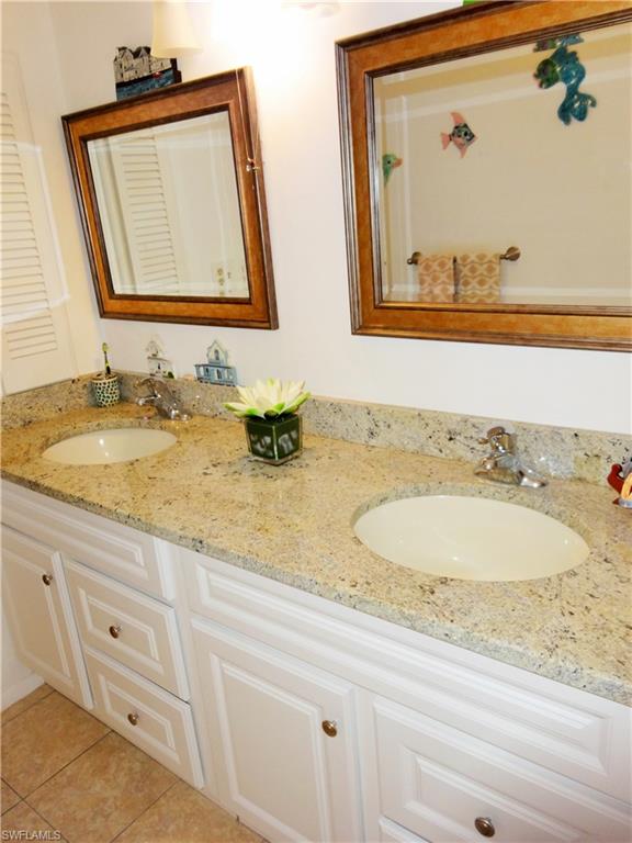 GLADES COUNTRY CLUB - Residential