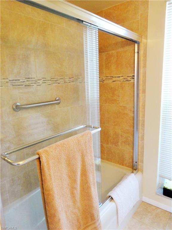 GLADES COUNTRY CLUB - Residential