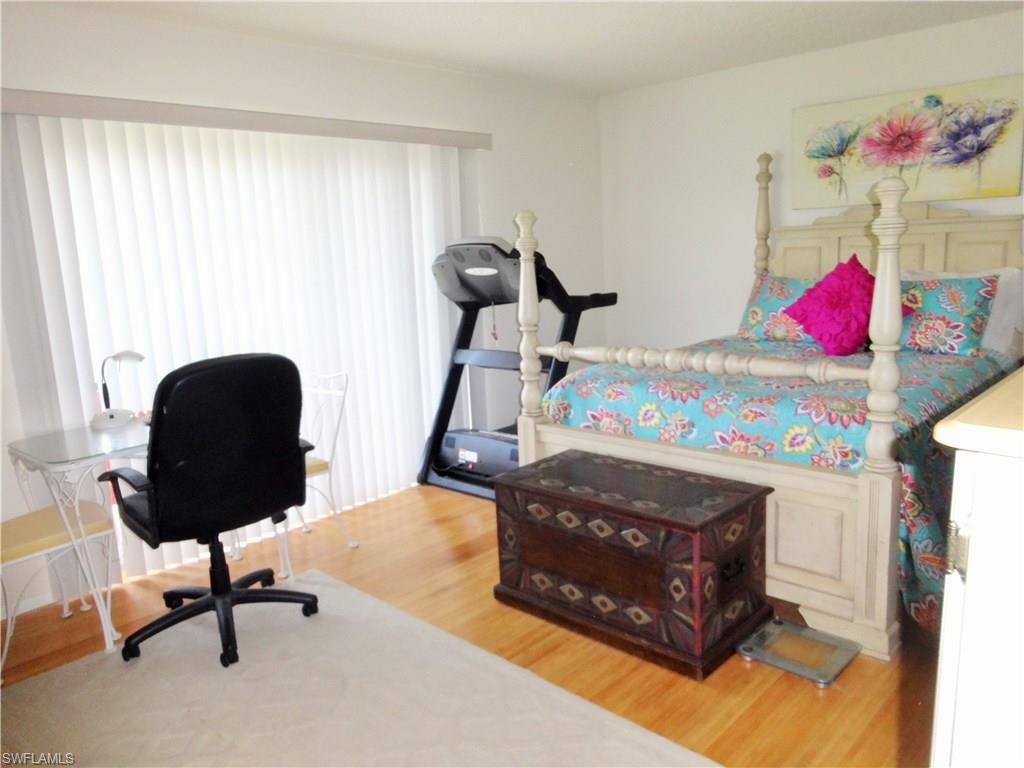 GLADES COUNTRY CLUB - Residential