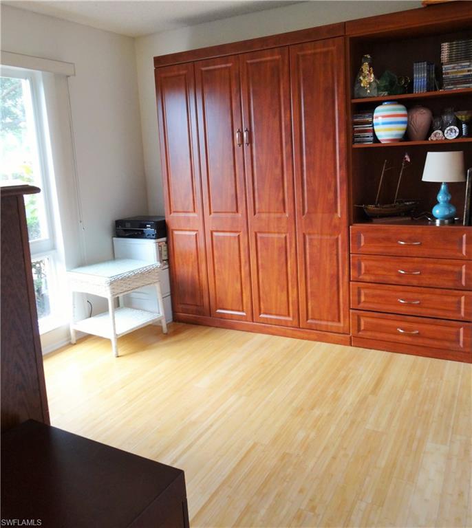 GLADES COUNTRY CLUB - Residential