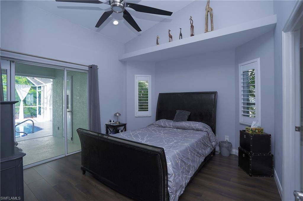 COUNTRY OAKS - Residential