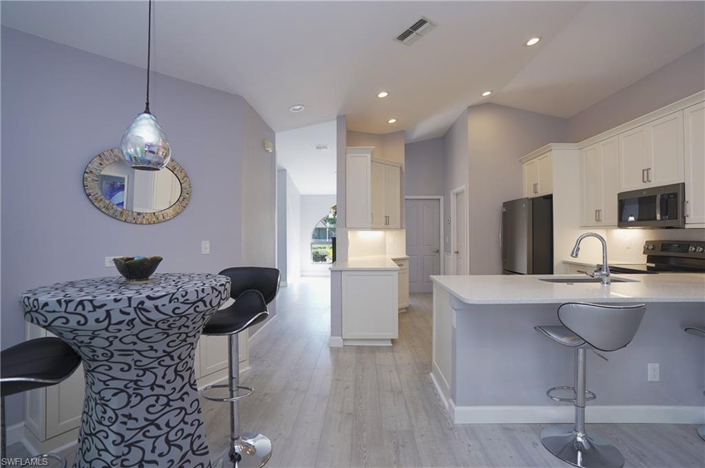 COUNTRY OAKS - Residential