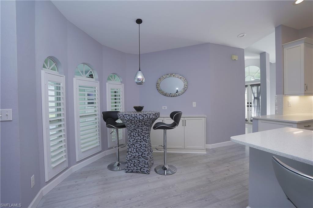 COUNTRY OAKS - Residential