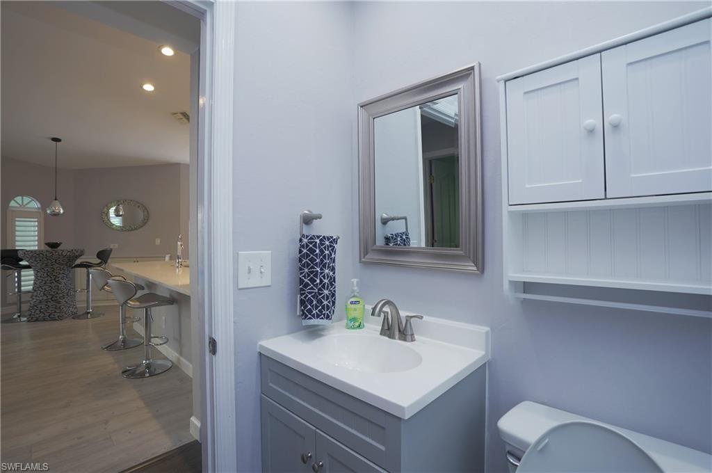 COUNTRY OAKS - Residential