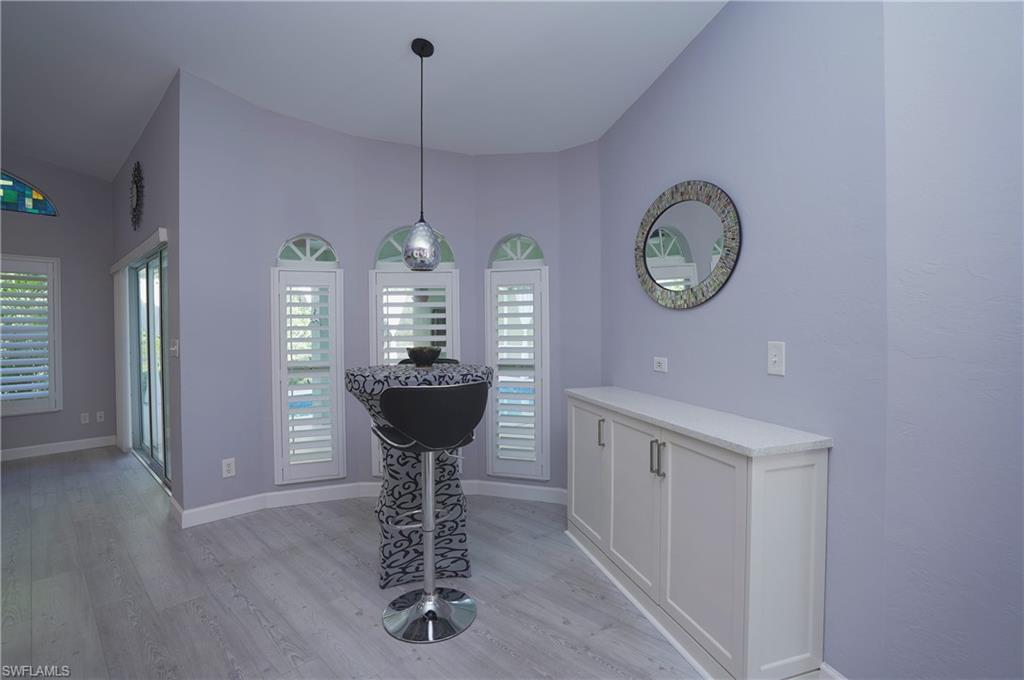 COUNTRY OAKS - Residential