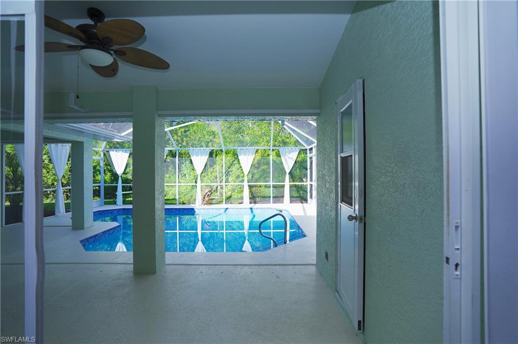 COUNTRY OAKS - Residential