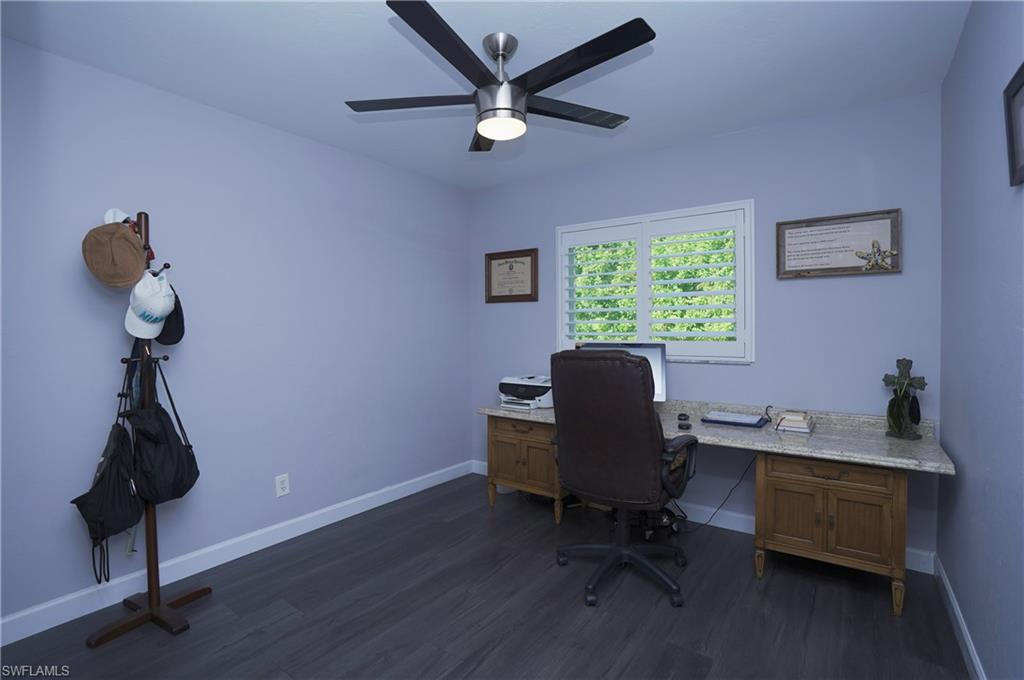 COUNTRY OAKS - Residential