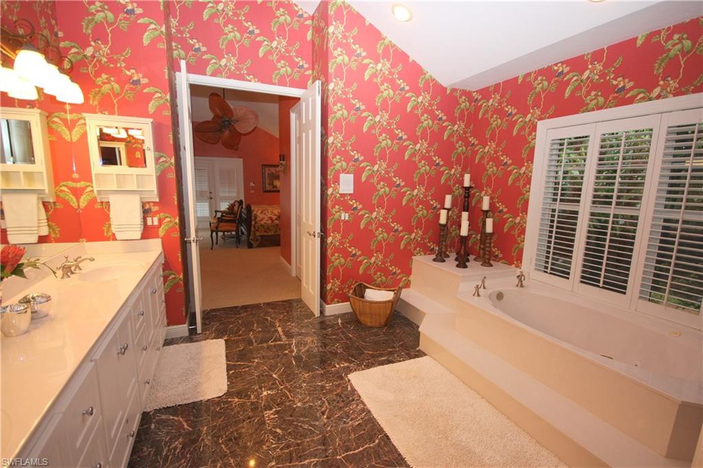 AQUALANE SHORES - Residential