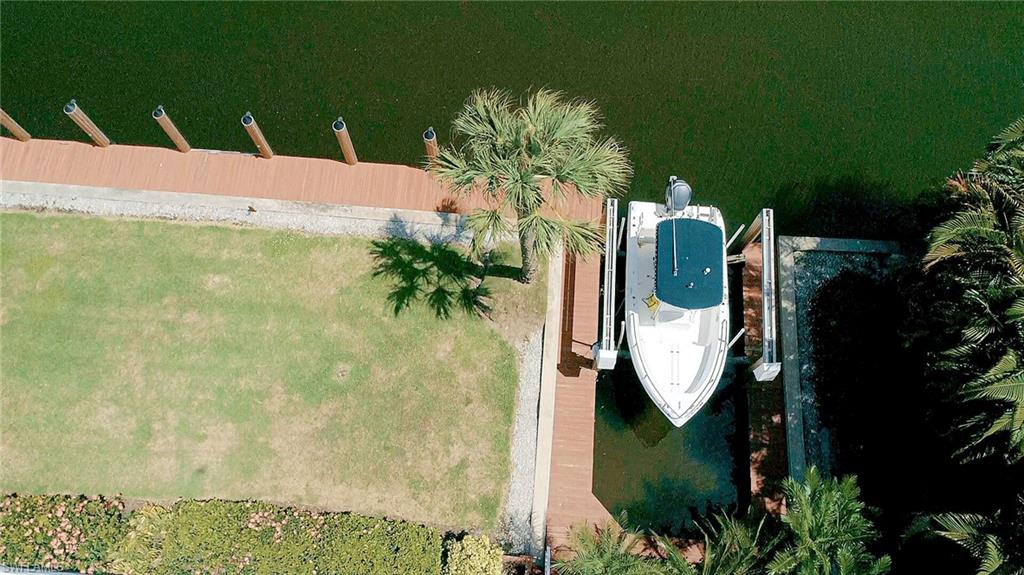 AQUALANE SHORES - Residential