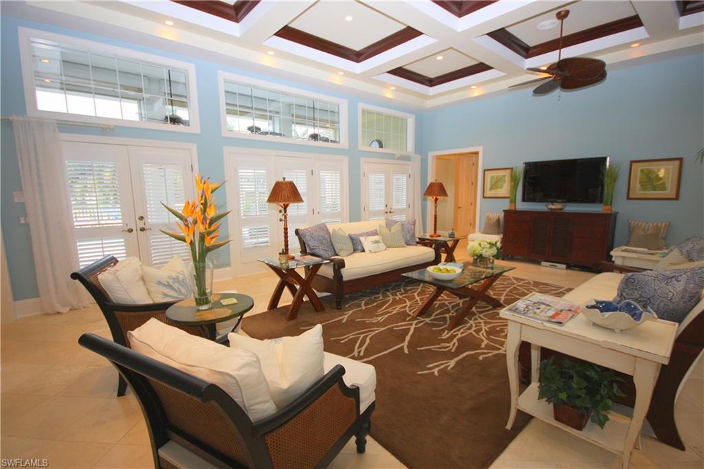 AQUALANE SHORES - Residential