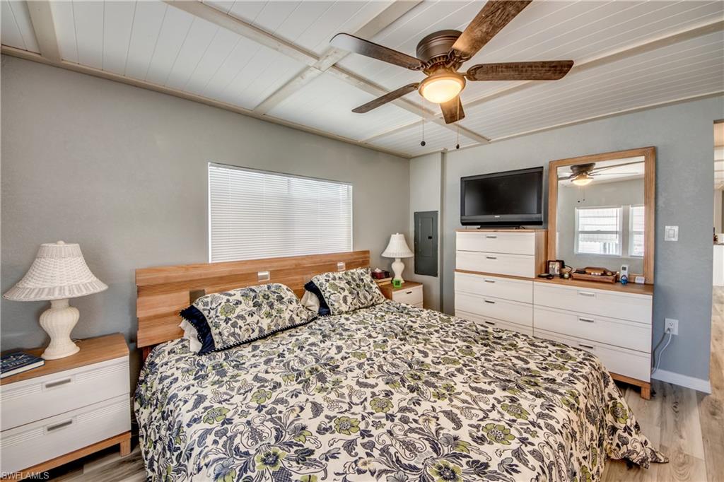 PINE ISLAND COVE - Residential