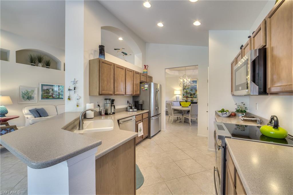 OXFORD POINTE - Residential