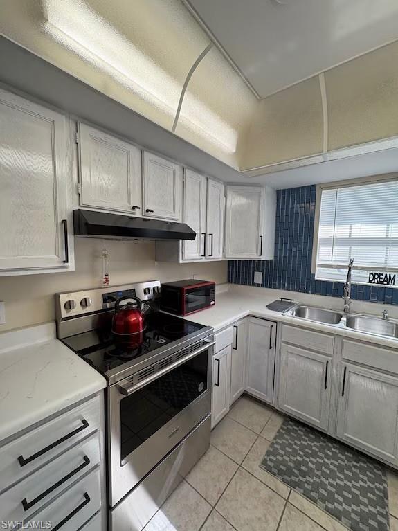 DAVES COURT - Residential Lease