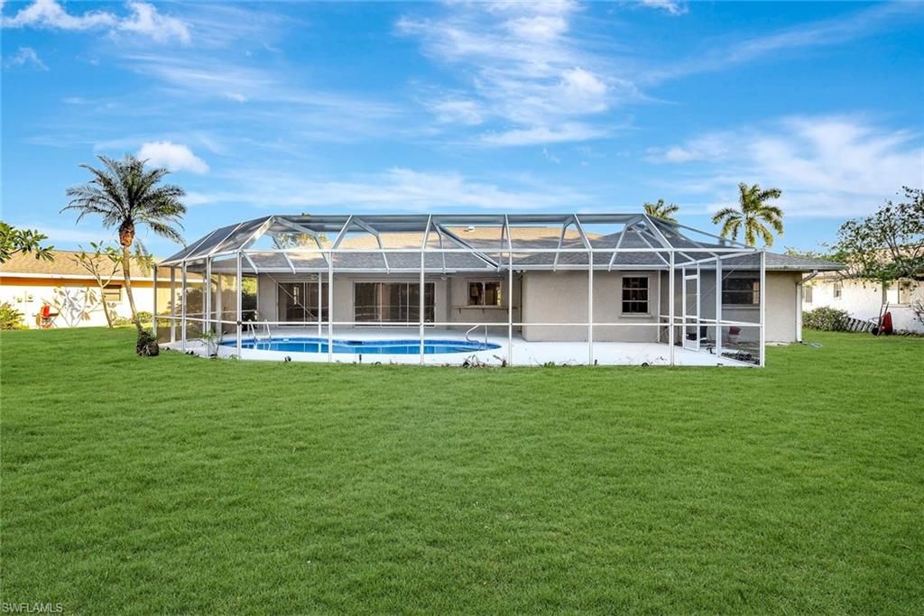 Photo of 307 Country Club DR, NAPLES, FL 34110 (MLS # 225083556)